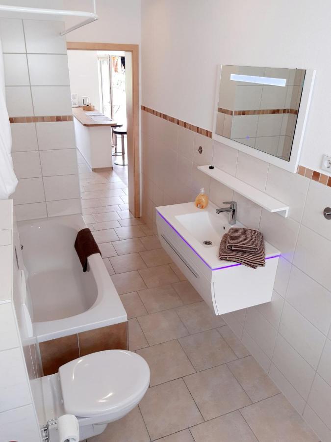 Stadtoase Geraeumige Gaestewohnungen Mit Balkon, Komfort, Modernitaet Und Ruhe, Fuer Monteure Geeignet, Free Wifi Frankenberg Dış mekan fotoğraf