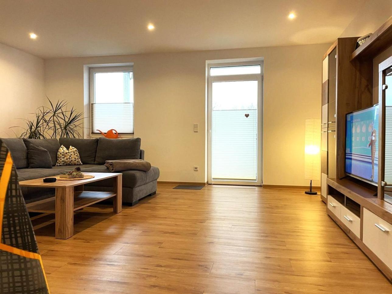 Stadtoase Geraeumige Gaestewohnungen Mit Balkon, Komfort, Modernitaet Und Ruhe, Fuer Monteure Geeignet, Free Wifi Frankenberg Dış mekan fotoğraf