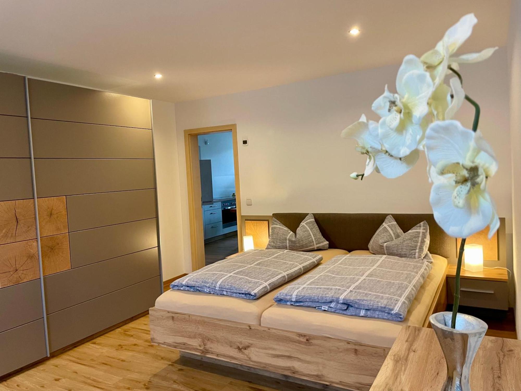 Stadtoase Geraeumige Gaestewohnungen Mit Balkon, Komfort, Modernitaet Und Ruhe, Fuer Monteure Geeignet, Free Wifi Frankenberg Dış mekan fotoğraf